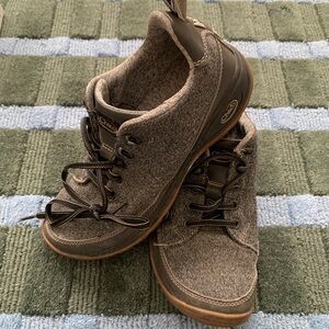 Chaco Kanarra 2.0 Women’s Gray Knit Tie Walking Hiking Sneakers